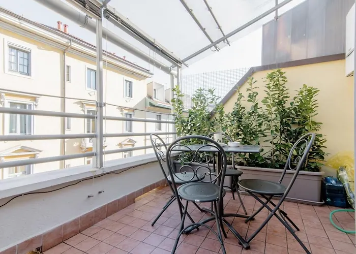 Stayeasy Moscova Terrace - Near Brera & Garibaldi Apartment *