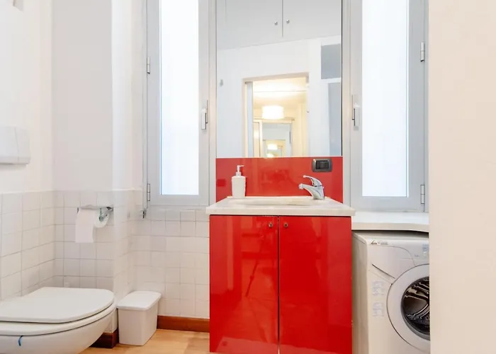Stayeasy Moscova Terrace - Near Brera & Garibaldi * Milan