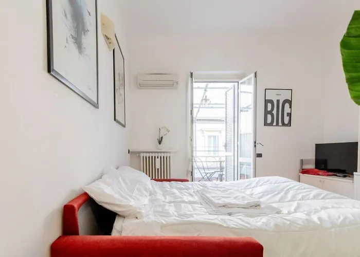 Stayeasy Moscova Terrace - Near Brera & Garibaldi Apartment *